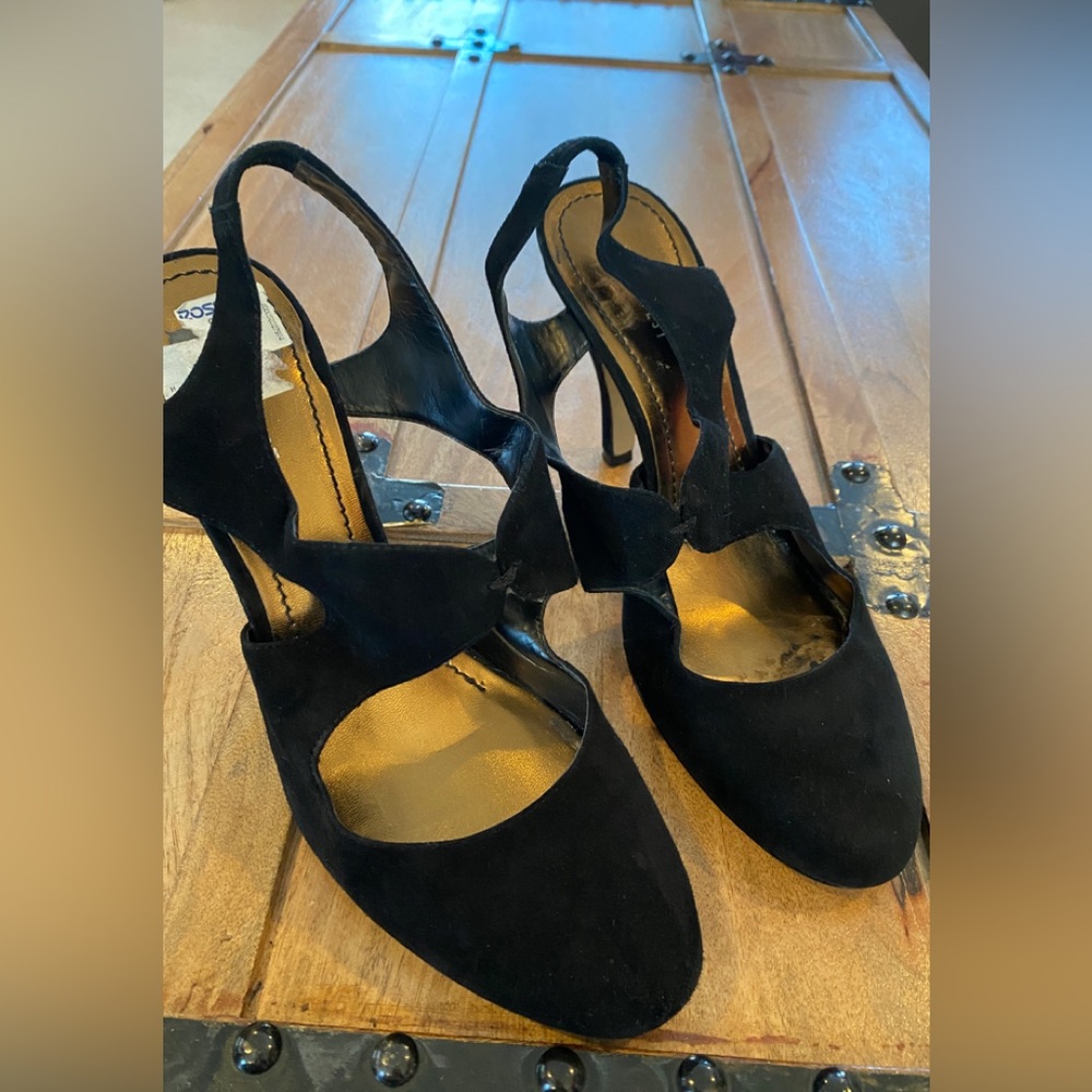 Nine West suede heels
